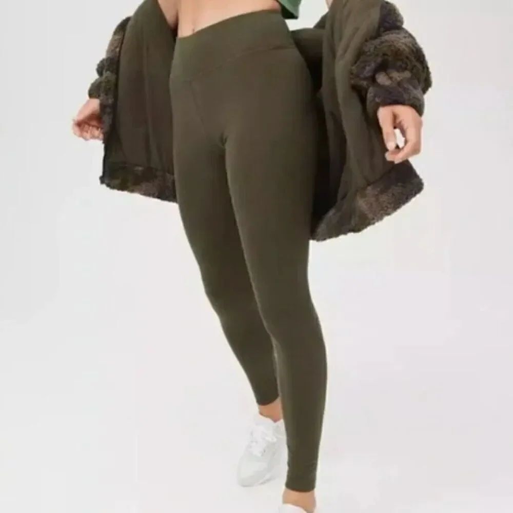 Offline by Aerie OG Legging olive Green size xs long NWT